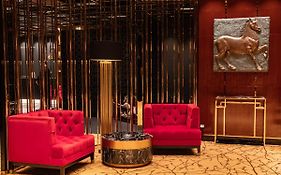 Mandarin Club House